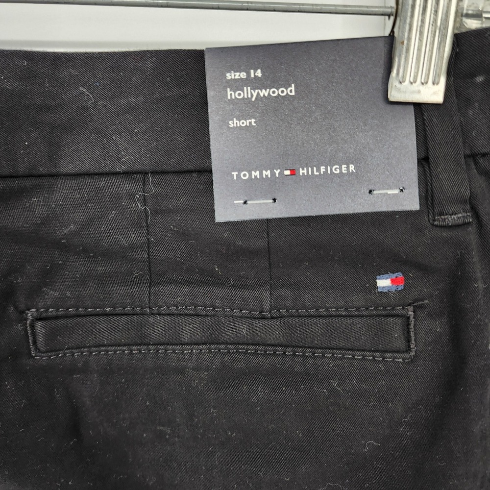 Tommy Hilfiger Hollywood Black Bermuda Shorts NWT 14 Solid Stretch Mid Rise - Picture 3 of 6